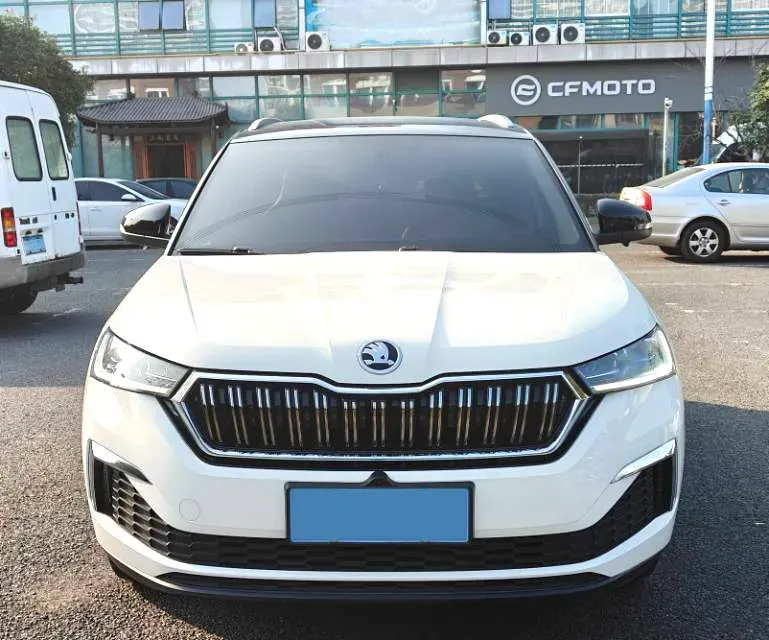 2020 Skoda Kamiq 1.2T 116HP L4 7DCT,autocango,china used car exporter,china ev exporter,chinese used car exporter,chinese used ev exporter