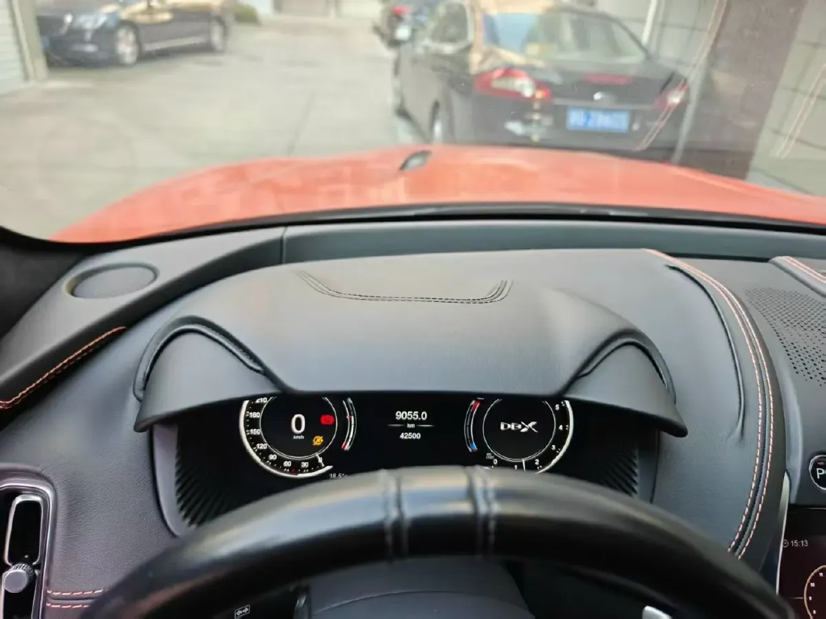 2021 Aston Martin DBX 4.0T 550HP V8 9AT,autocango,china used car exporter,china ev exporter,chinese used car exporter,chinese used ev exporter