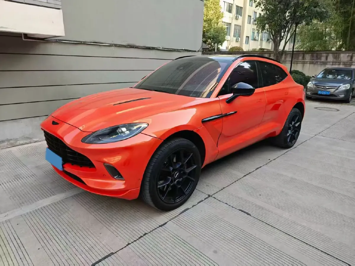 2021 Aston Martin DBX 4.0T 550HP V8 9AT,autocango,china used car exporter,china ev exporter,chinese used car exporter,chinese used ev exporter