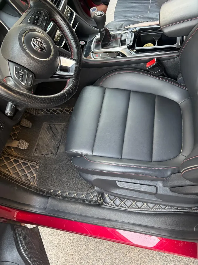 2019 MG HS 1.5T 169HP L4 6MT,autocango,china used car exporter,china ev exporter,chinese used car exporter,chinese used ev exporter