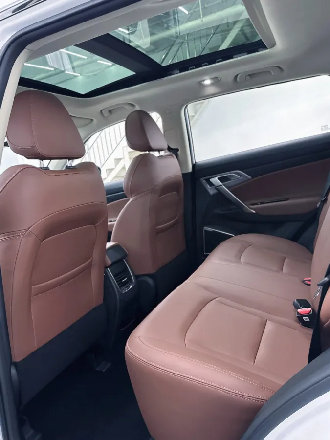 2021 Geely JiaJi 1.8T 184HP L4 7DCT,autocango,china used car exporter,china ev exporter,chinese used car exporter,chinese used ev exporter