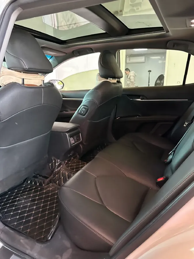 2021 Toyota Camry 2.5L 209HP L4 8AT,autocango,china used car exporter,china ev exporter,chinese used car exporter,chinese used ev exporter