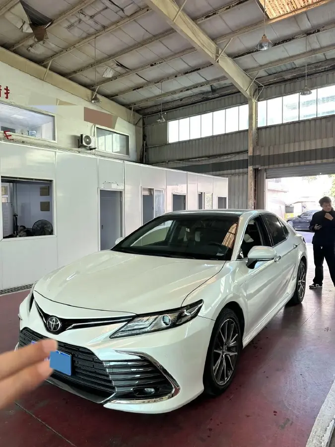 2021 Toyota Camry 2.5L 209HP L4 8AT