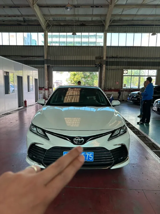 2021 Toyota Camry 2.5L 209HP L4 8AT,autocango,china used car exporter,china ev exporter,chinese used car exporter,chinese used ev exporter