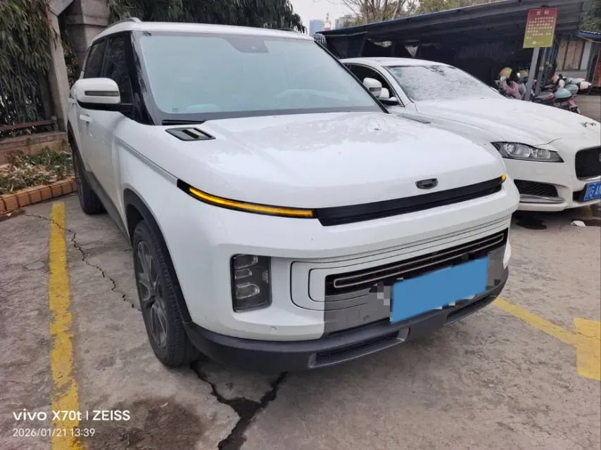 2022 Geely ICON 1.5T 177HP L3 6AT,autocango,china used car exporter,china ev exporter,chinese used car exporter,chinese used ev exporter