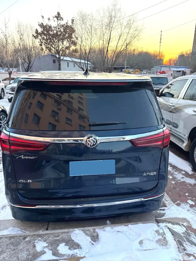 2020 Buick GL8 2.0T 237HP L4 9AT,autocango,china used car exporter,china ev exporter,chinese used car exporter,chinese used ev exporter