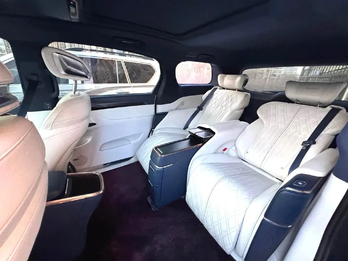 2020 Buick GL8 2.0T 237HP L4 9AT,autocango,china used car exporter,china ev exporter,chinese used car exporter,chinese used ev exporter