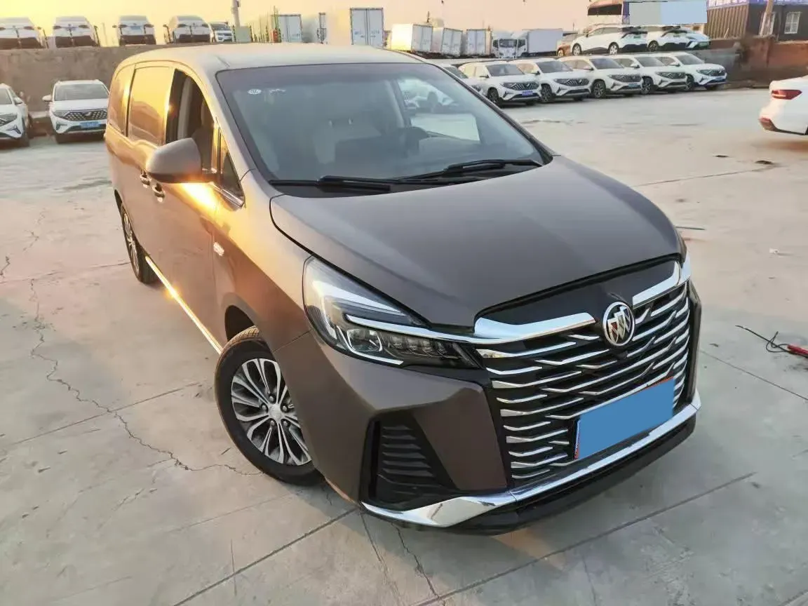 2023 Buick GL8 2.0T 237HP L4 9AT,autocango,china used car exporter,china ev exporter,chinese used car exporter,chinese used ev exporter