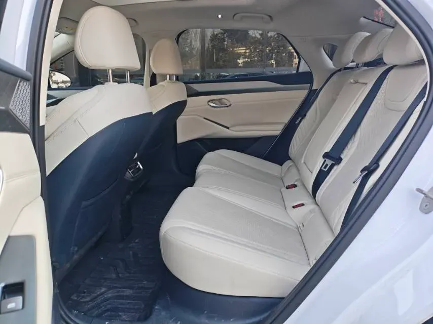 2025 BYD QinL BEV,autocango,china used car exporter,china ev exporter,chinese used car exporter,chinese used ev exporter