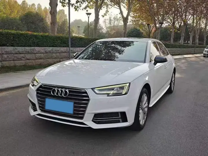 2019 Audi A4L 2.0T 190HP L4 7DCT