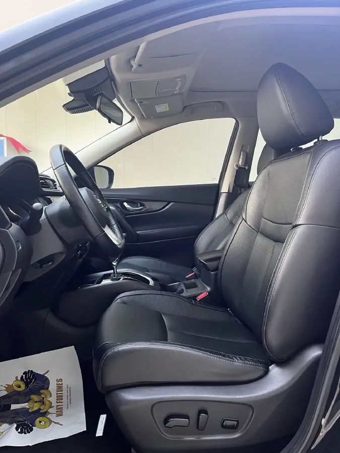 2021 Nissan X-Trail 2.0L 151HP L4 CVT,autocango,china used car exporter,china ev exporter,chinese used car exporter,chinese used ev exporter