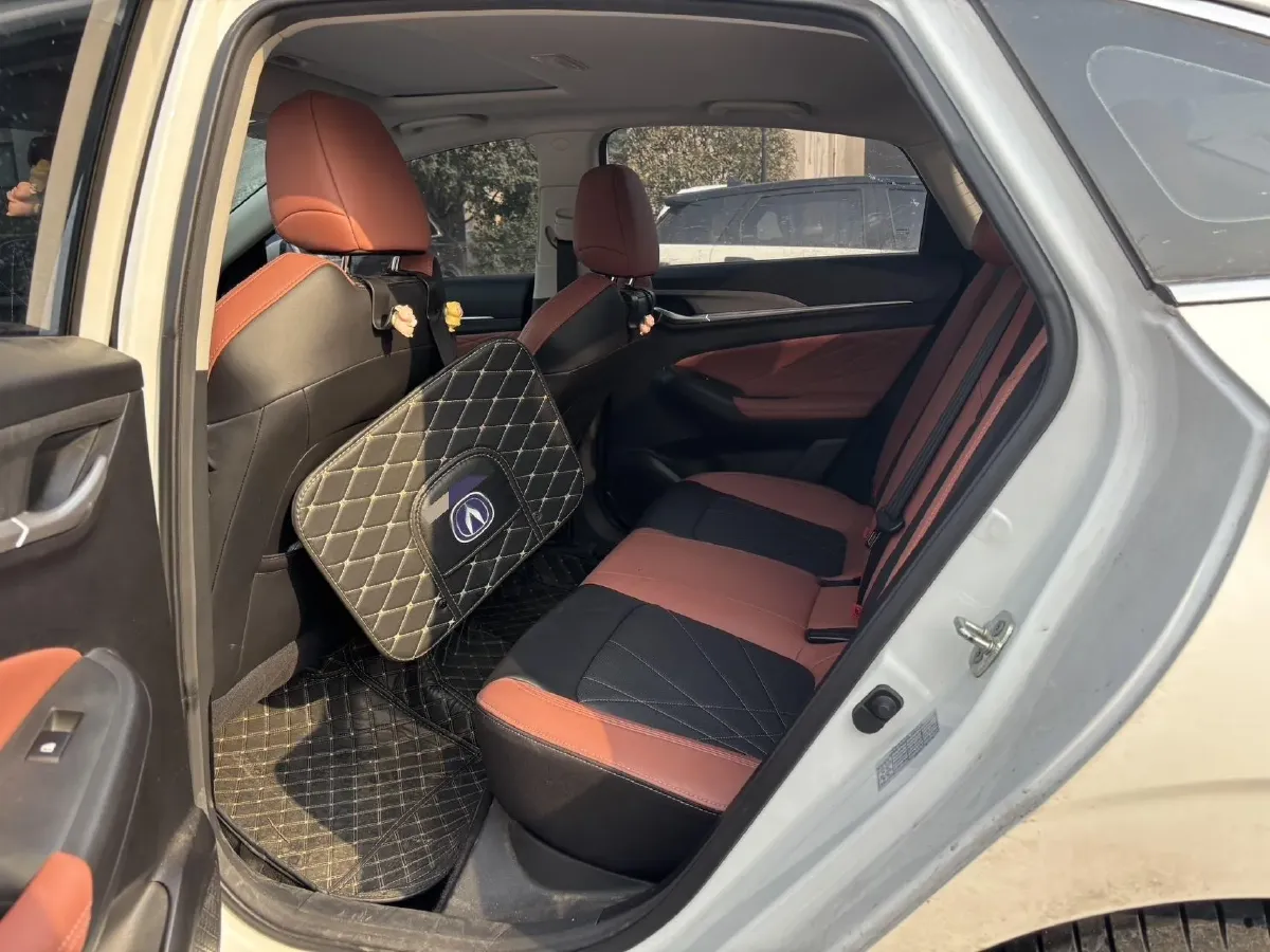 2021 ChangAn Eado 1.4T 160HP L4 7DCT,autocango,china used car exporter,china ev exporter,chinese used car exporter,chinese used ev exporter