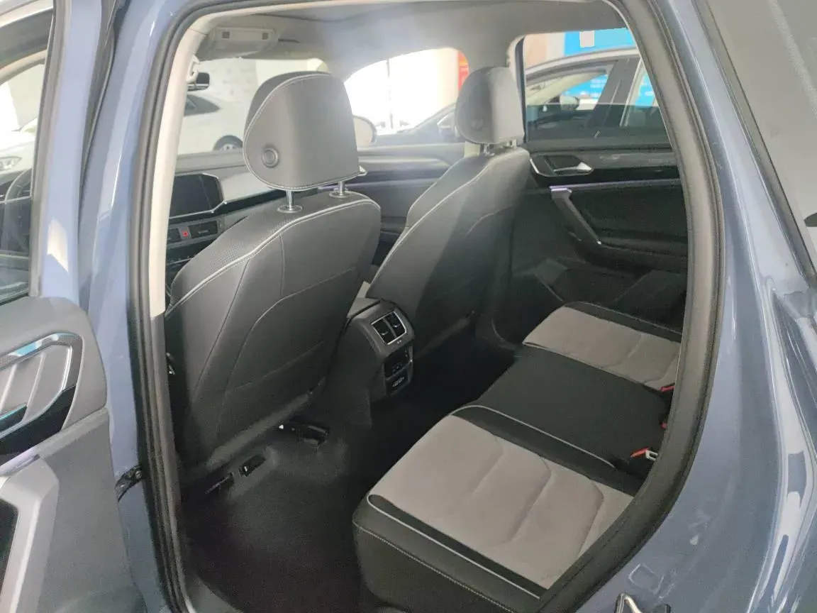 2020 Volkswagen Tayron X 2.0T 186HP L4 7DCT,autocango,china used car exporter,china ev exporter,chinese used car exporter,chinese used ev exporter