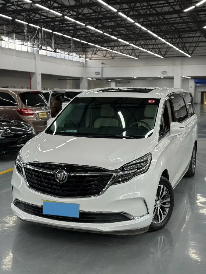 2022 Buick GL8 2.0T 237HP L4 9AT,autocango,china used car exporter,china ev exporter,chinese used car exporter,chinese used ev exporter
