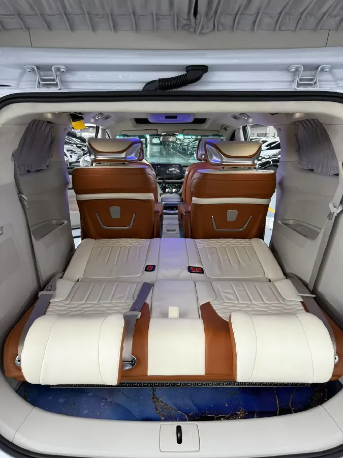 2022 Buick GL8 2.0T 237HP L4 9AT,autocango,china used car exporter,china ev exporter,chinese used car exporter,chinese used ev exporter