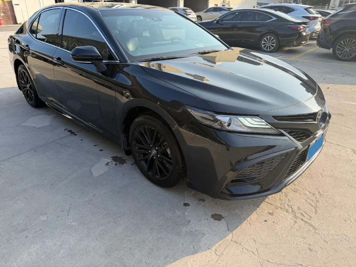 2022 Toyota Camry 2.5L 209HP L4 8AT,autocango,china used car exporter,china ev exporter,chinese used car exporter,chinese used ev exporter