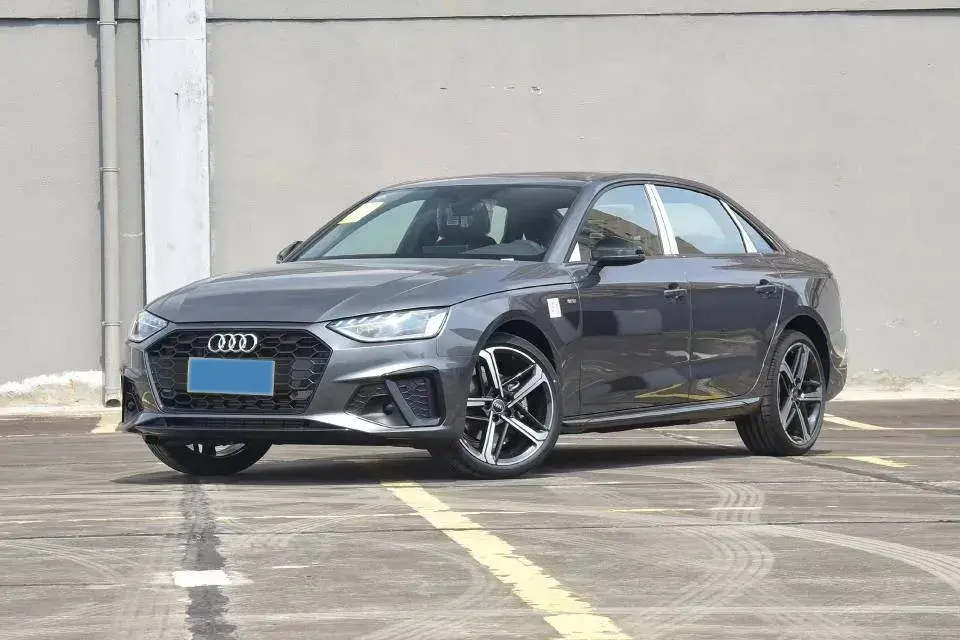 2023 Audi A4L 2.0T 190HP L4 7DCT