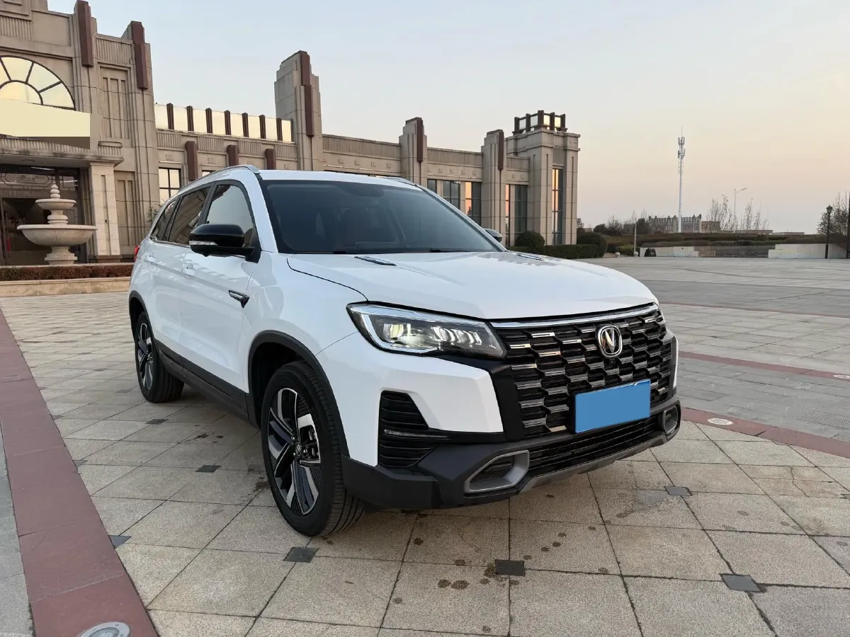 2024 ChangAn CS75 1.5T 188HP L4 7DCT,autocango,china used car exporter,china ev exporter,chinese used car exporter,chinese used ev exporter