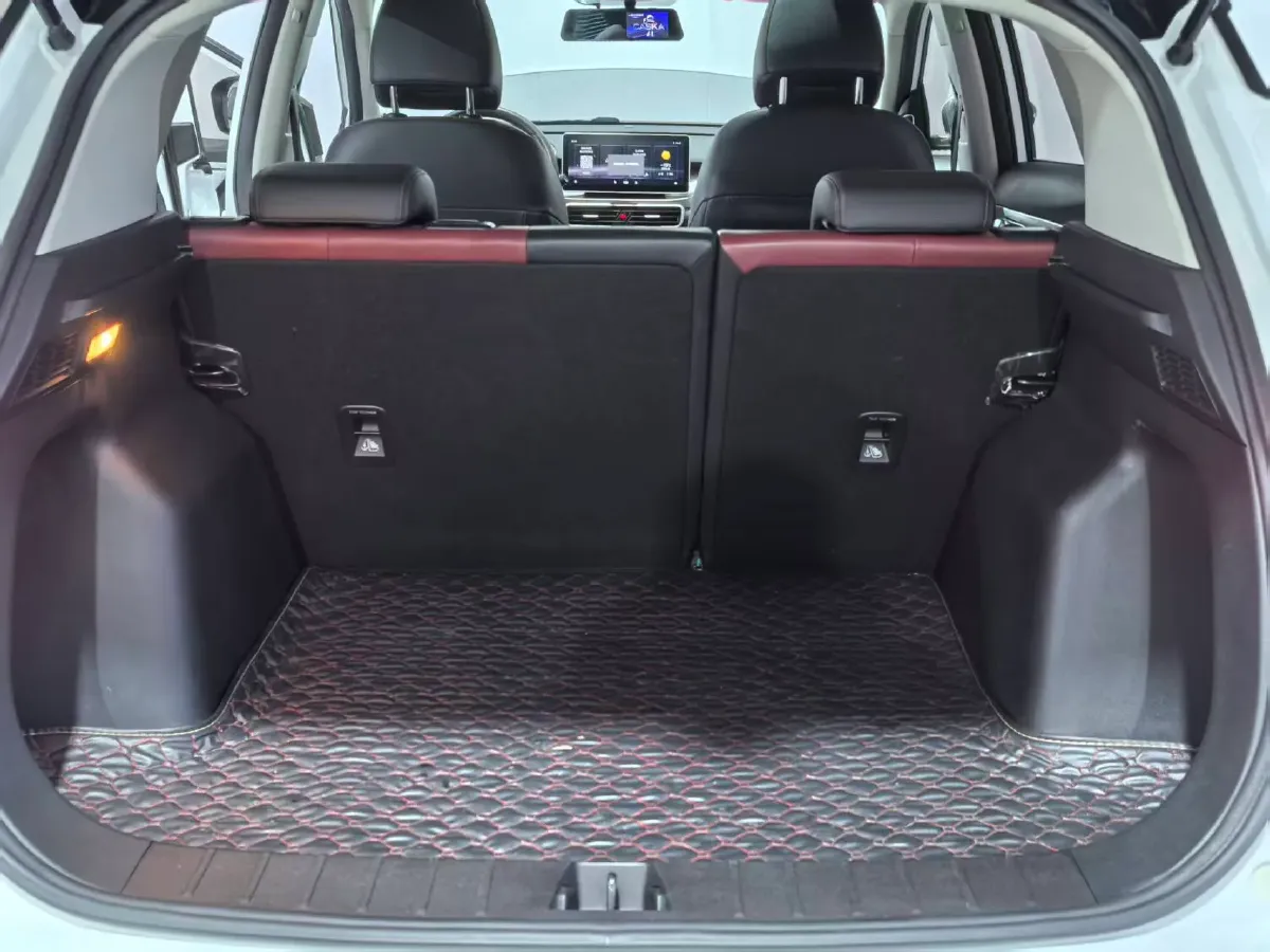 2021 Geely Coolray 1.4T 141HP L4 6DCT,autocango,china used car exporter,china ev exporter,chinese used car exporter,chinese used ev exporter