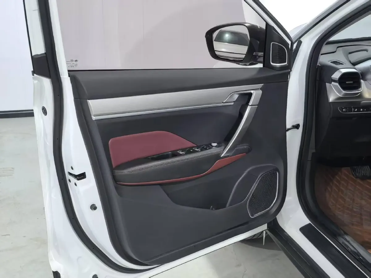 2021 Geely Coolray 1.4T 141HP L4 6DCT,autocango,china used car exporter,china ev exporter,chinese used car exporter,chinese used ev exporter