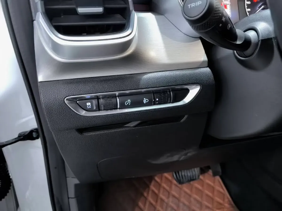 2021 Geely Coolray 1.4T 141HP L4 6DCT,autocango,china used car exporter,china ev exporter,chinese used car exporter,chinese used ev exporter