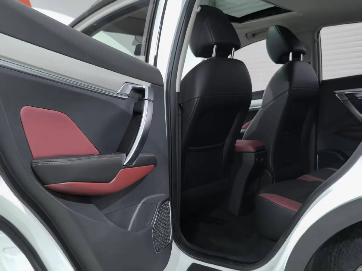 2021 Geely Coolray 1.4T 141HP L4 6DCT,autocango,china used car exporter,china ev exporter,chinese used car exporter,chinese used ev exporter