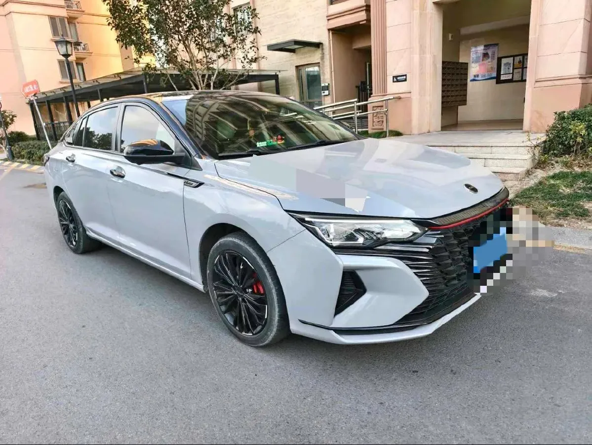 2021 DongFeng Aeolus YiXuan MAX 1.5T 190HP L4 7DCT,autocango,china used car exporter,china ev exporter,chinese used car exporter,chinese used ev exporter