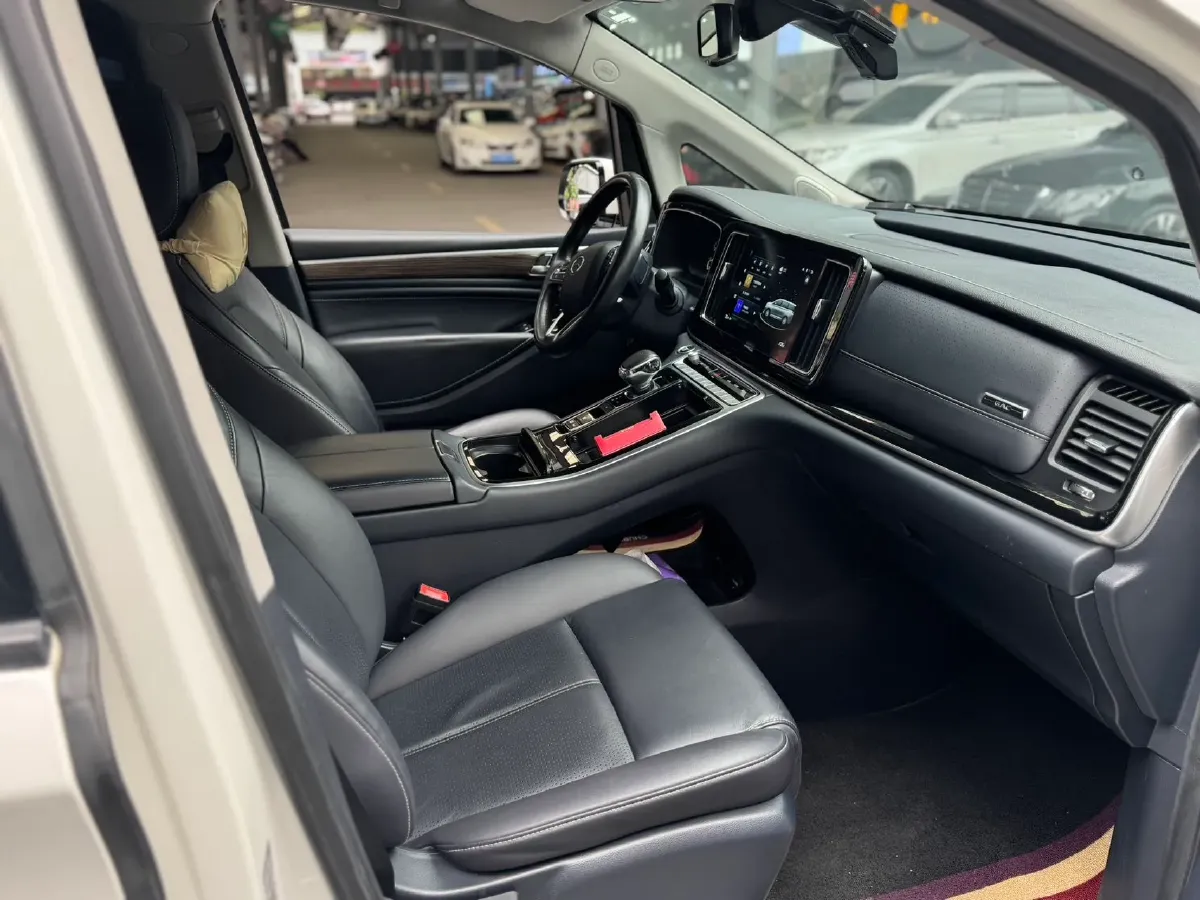 2021 GAC Trumpchi M8 2.0T 252HP L4 8AT,autocango,china used car exporter,china ev exporter,chinese used car exporter,chinese used ev exporter