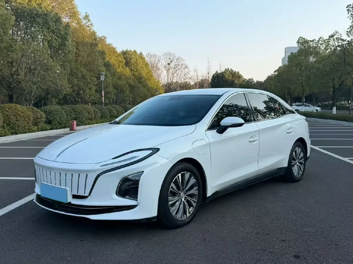 2022 HongQi E-QM5 BEV 54KWH