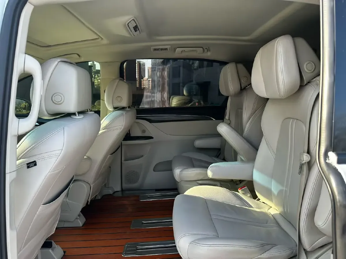 2020 Buick GL8 2.0T 237HP L4 9AT,autocango,china used car exporter,china ev exporter,chinese used car exporter,chinese used ev exporter