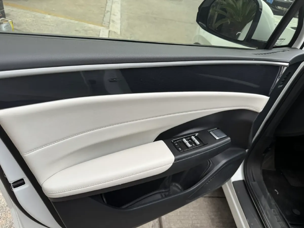 2023 Geely Galaxy L7 1.5T 163HP L4 3DHT PHEV 9.11KWH,autocango,china used car exporter,china ev exporter,chinese used car exporter,chinese used ev exporter