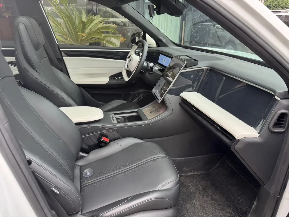 2023 Geely Galaxy L7 1.5T 163HP L4 3DHT PHEV 9.11KWH,autocango,china used car exporter,china ev exporter,chinese used car exporter,chinese used ev exporter