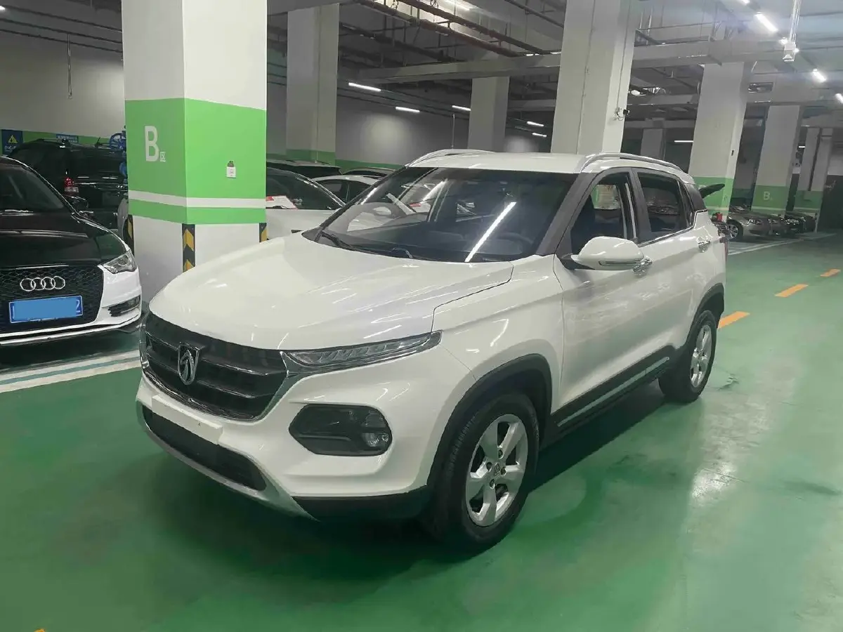 2017 BaoJun 310W 1.5L 105HP L4 6MT