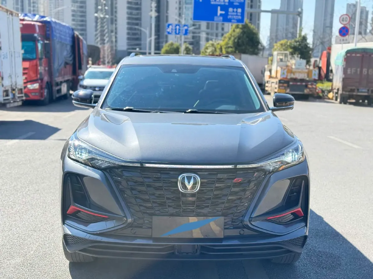 2022 ChangAn CS75 Plus 2.0T 233HP L4 8AT,autocango,china used car exporter,china ev exporter,chinese used car exporter,chinese used ev exporter