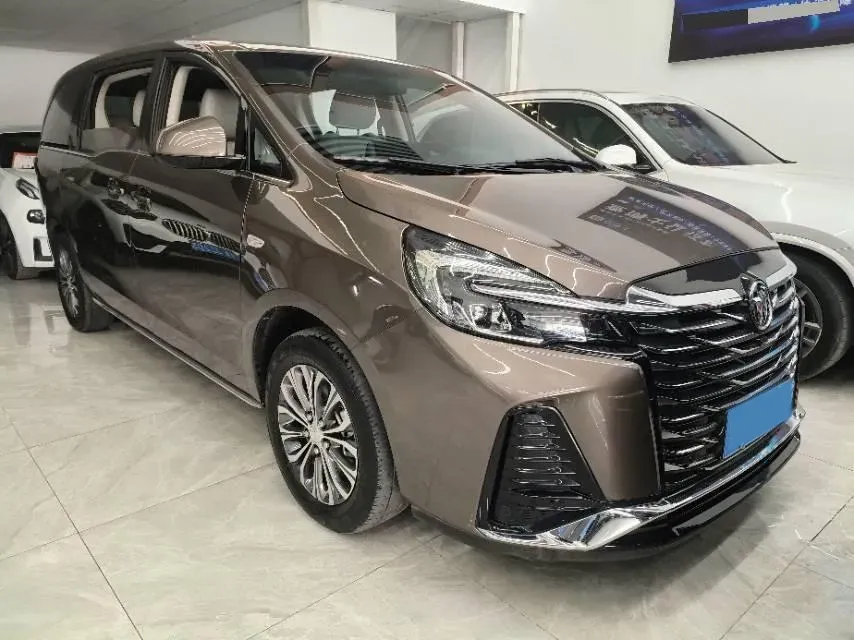 2023 Buick GL8 2.0T 237HP L4 9AT,autocango,china used car exporter,china ev exporter,chinese used car exporter,chinese used ev exporter