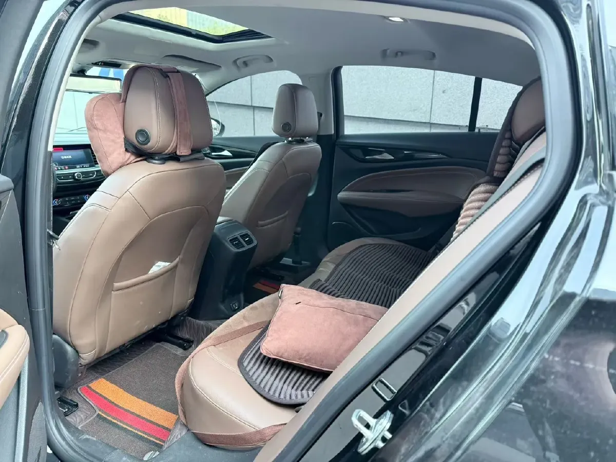 2022 Buick Regal 1.5T 169HP L4 9AT,autocango,china used car exporter,china ev exporter,chinese used car exporter,chinese used ev exporter