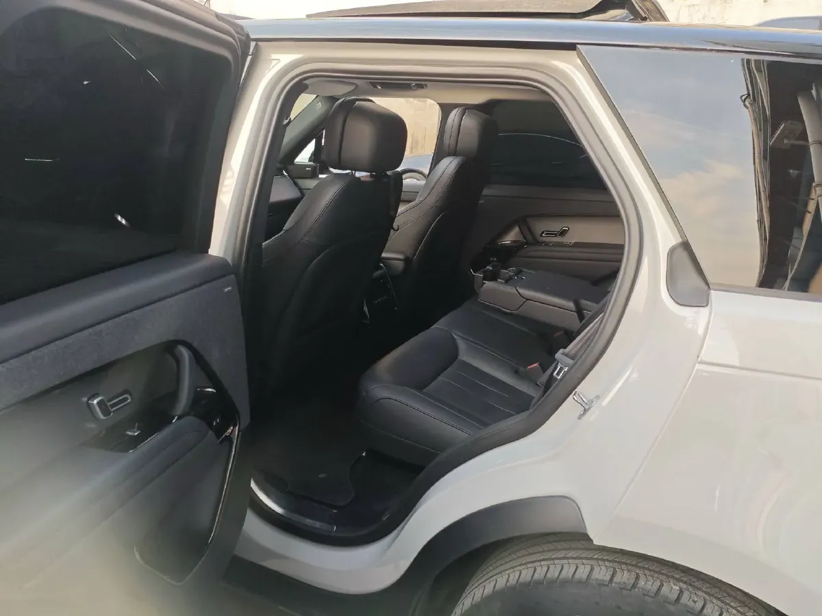 2023 Land Rover Range Rover Sport 3.0T 400HP L6 8AT,autocango,china used car exporter,china ev exporter,chinese used car exporter,chinese used ev exporter