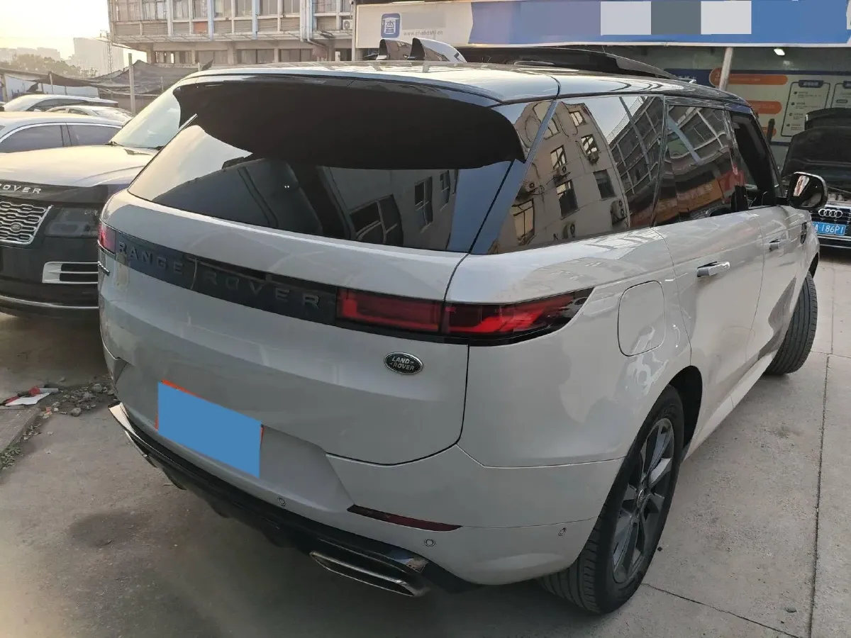 2023 Land Rover Range Rover Sport 3.0T 400HP L6 8AT,autocango,china used car exporter,china ev exporter,chinese used car exporter,chinese used ev exporter
