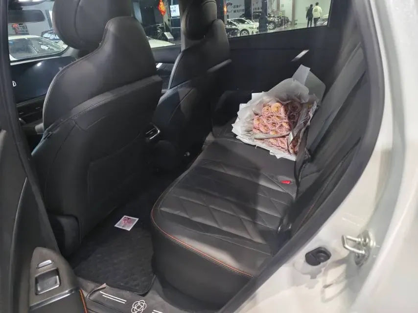 2025 ChangAn CS75 Plus 1.5T 192HP L4 8AT,autocango,china used car exporter,china ev exporter,chinese used car exporter,chinese used ev exporter