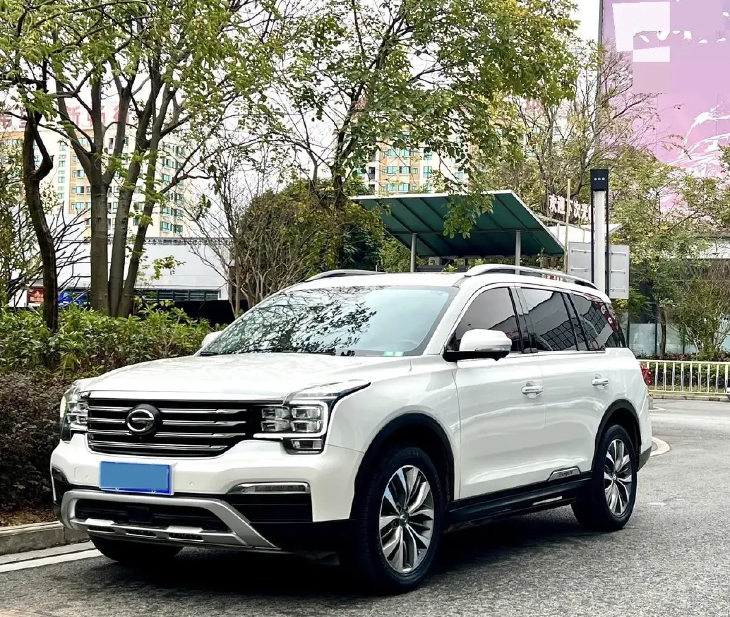 2017 GAC Trumpchi GS8 2.0T 201HP L4 6AT