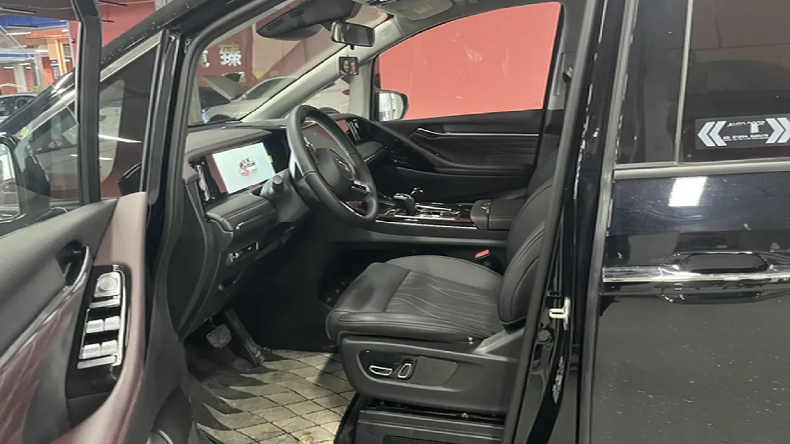 2024 GAC Trumpchi M8 2.0T 252HP L4 8AT,autocango,china used car exporter,china ev exporter,chinese used car exporter,chinese used ev exporter