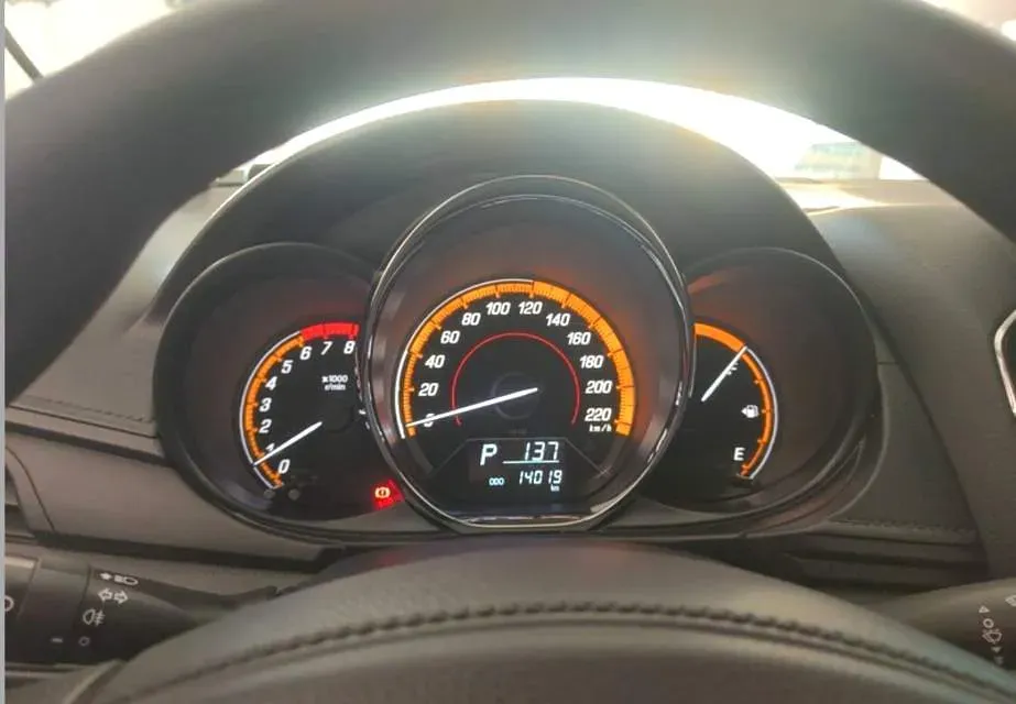 2022 Toyota Yaris L 1.5L 112HP L4 CVT,autocango,china used car exporter,china ev exporter,chinese used car exporter,chinese used ev exporter