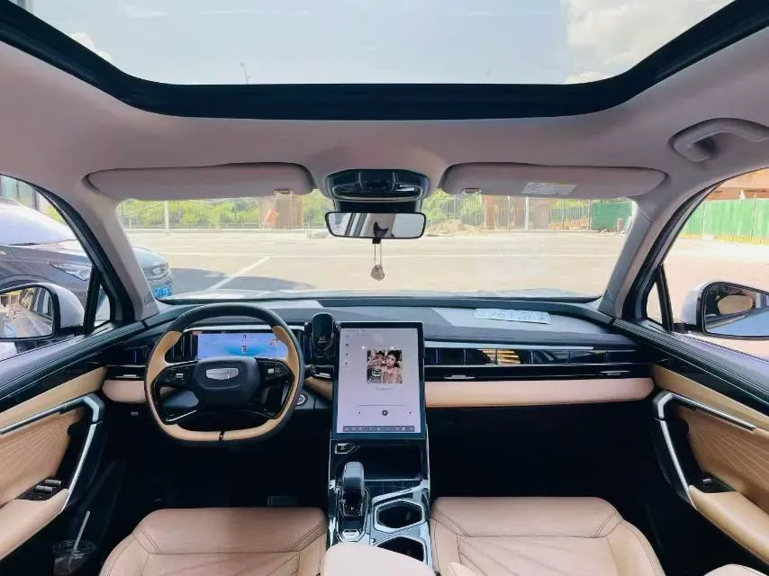 2023 Geely StarRay 1.5T 181HP L4 7DCT,autocango,china used car exporter,china ev exporter,chinese used car exporter,chinese used ev exporter