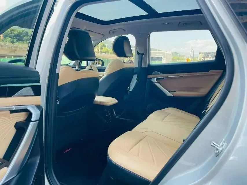 2023 Geely StarRay 1.5T 181HP L4 7DCT,autocango,china used car exporter,china ev exporter,chinese used car exporter,chinese used ev exporter