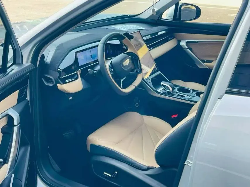 2023 Geely StarRay 1.5T 181HP L4 7DCT,autocango,china used car exporter,china ev exporter,chinese used car exporter,chinese used ev exporter