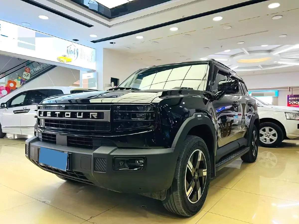 2025 Jetour Freeman 1.5T 184HP L4 7DCT