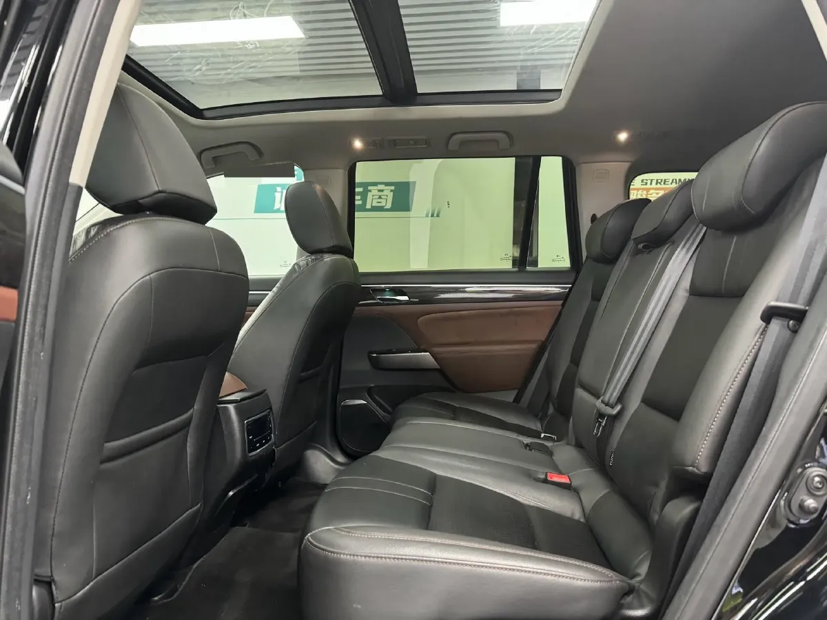 2017 GAC Trumpchi GS8 2.0T 201HP L4 6AT,autocango,china used car exporter,china ev exporter,chinese used car exporter,chinese used ev exporter