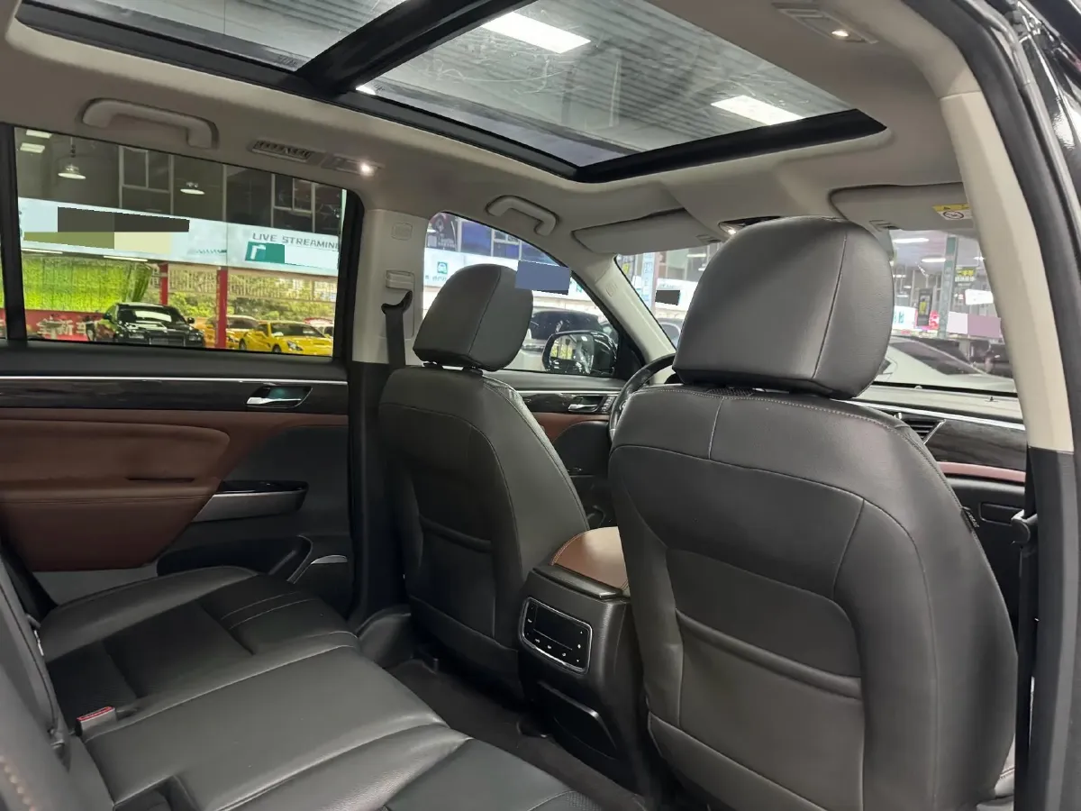 2017 GAC Trumpchi GS8 2.0T 201HP L4 6AT,autocango,china used car exporter,china ev exporter,chinese used car exporter,chinese used ev exporter