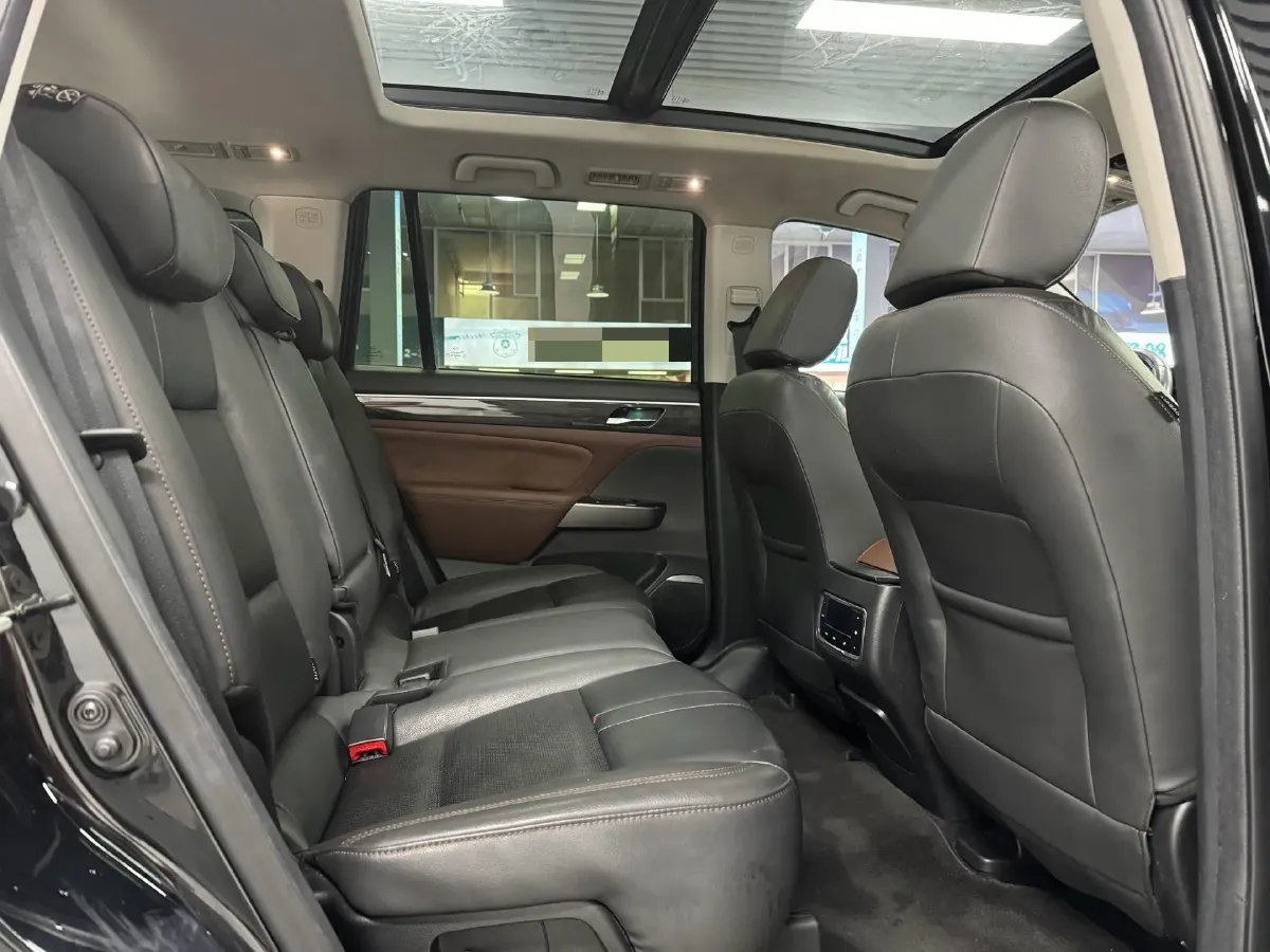 2017 GAC Trumpchi GS8 2.0T 201HP L4 6AT,autocango,china used car exporter,china ev exporter,chinese used car exporter,chinese used ev exporter