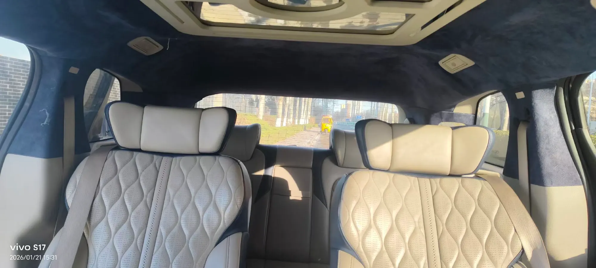 2021 Buick GL8 2.0T 237HP L4 9AT,autocango,china used car exporter,china ev exporter,chinese used car exporter,chinese used ev exporter